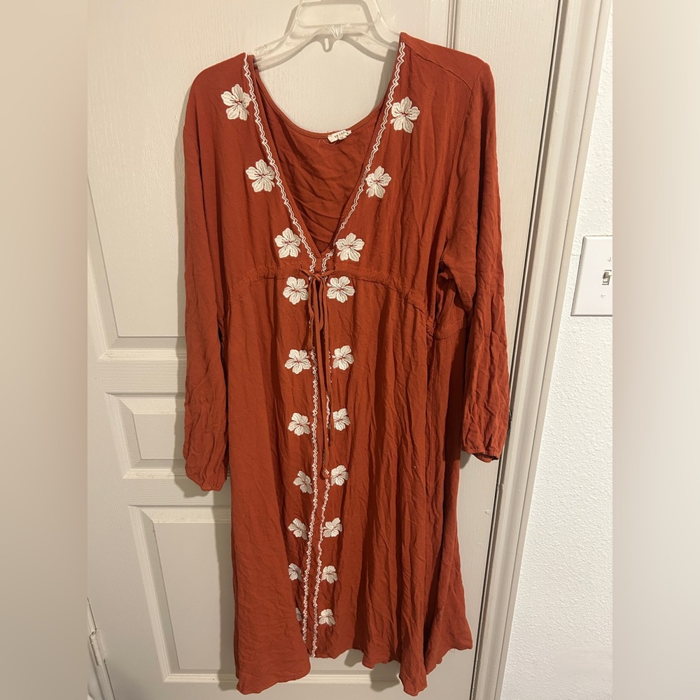 Midi Dress with Embroidery